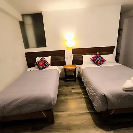 Hostal Balcon De Piedra